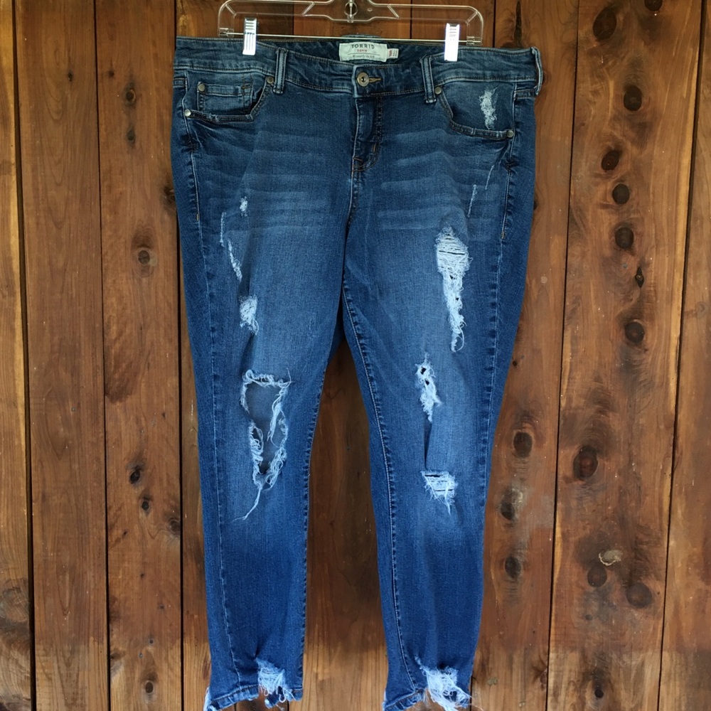 Torrid. Size 18R.
